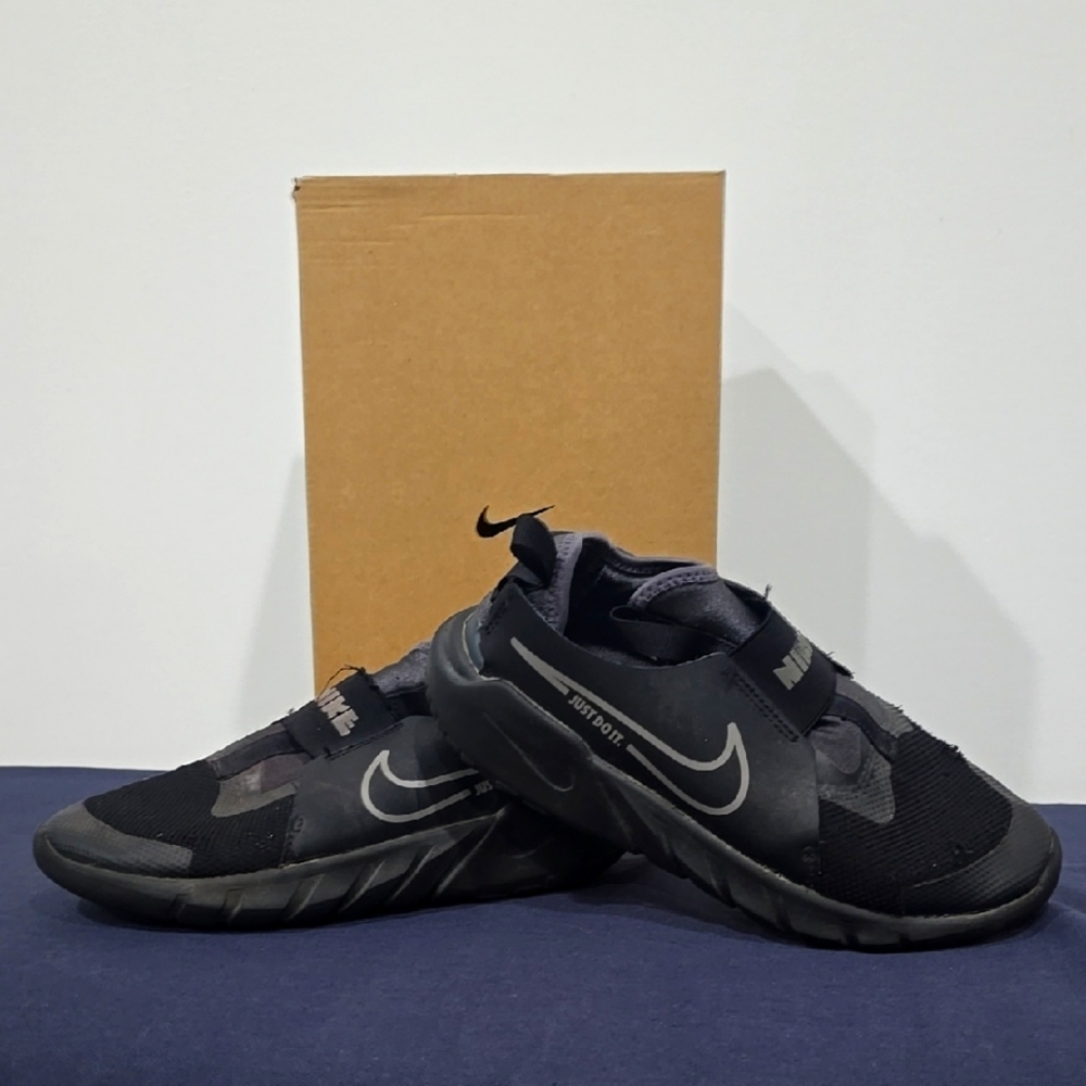 Nike Black Athletic Shoes